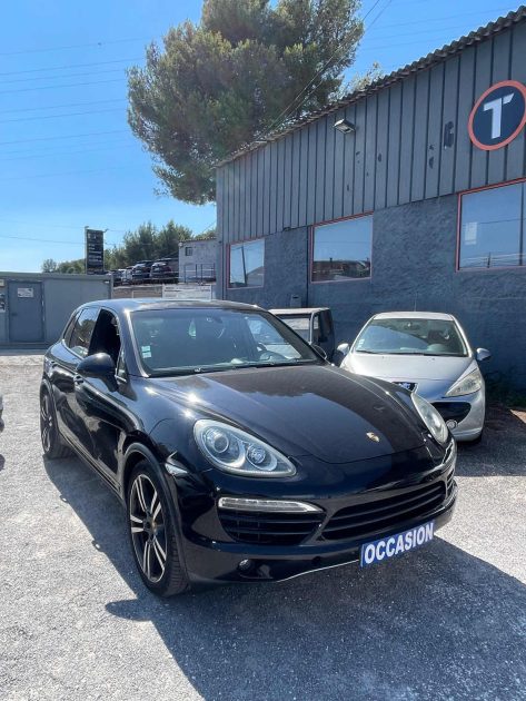 PORSCHE CAYENNE  3.0D - 24V V6 TURBO   DIESEL  FULL OPTION 