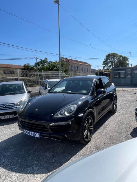 PORSCHE CAYENNE  3.0D - 24V V6 TURBO   DIESEL  FULL OPTION 
