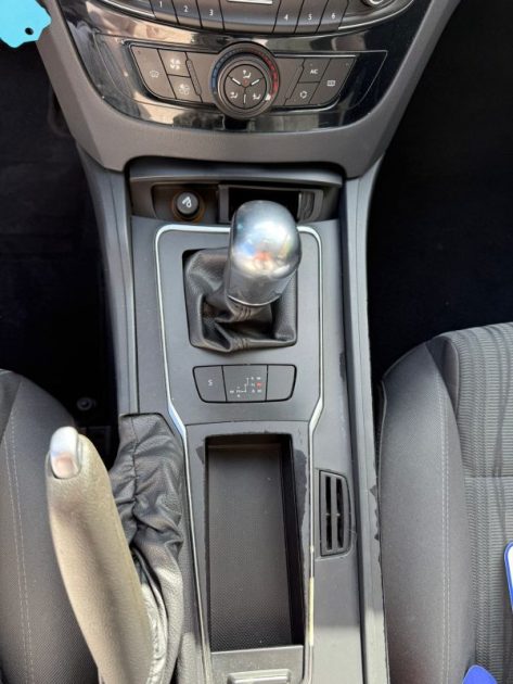 PEUGEOT 5081.6i VTI 120CV ACCES BVA BMP6