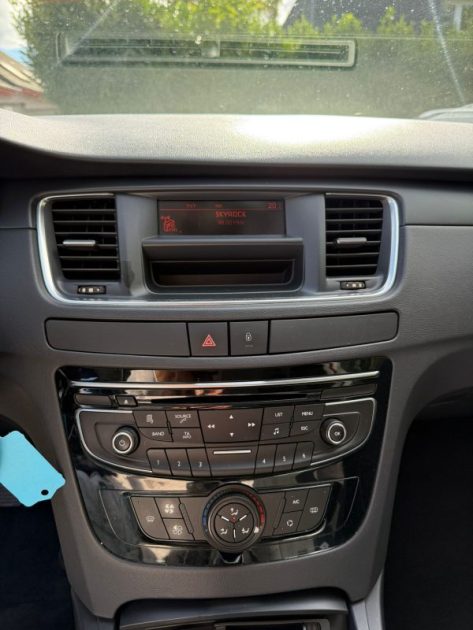 PEUGEOT 5081.6i VTI 120CV ACCES BVA BMP6