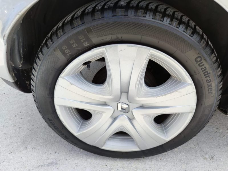 RENAULT CLIO IV Zen 90g dCi 75 eco2