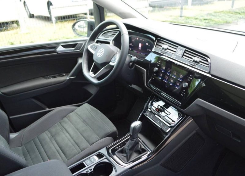 Volkswagen Touran 2.0 TDI 150 DSG Style
