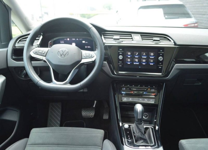 Volkswagen Touran 2.0 TDI 150 DSG Style