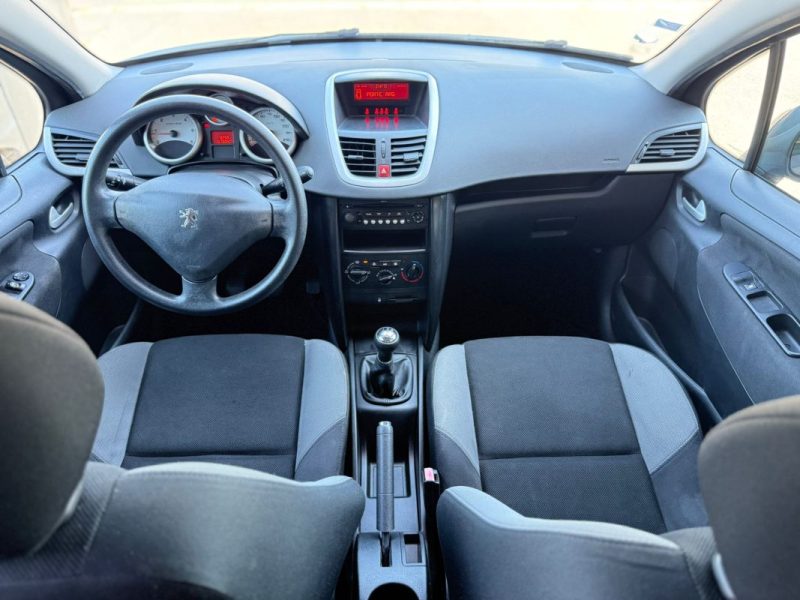 PEUGEOT 207 2009