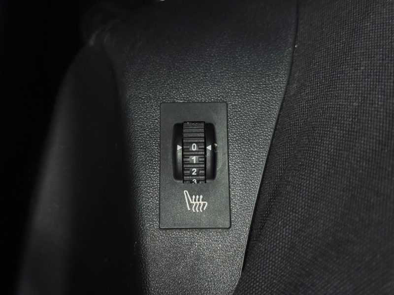 PEUGEOT 208 1.6 BLUEHDI 120CH S&S 5P GARANTIE 6 MOIS