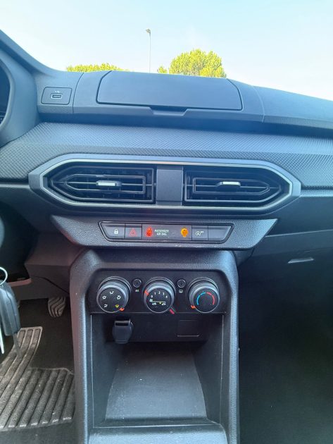 DACIA SANDERO 1.0 SCE 65 ESSENTIEL CLIMATISATION (190,10/MOIS)