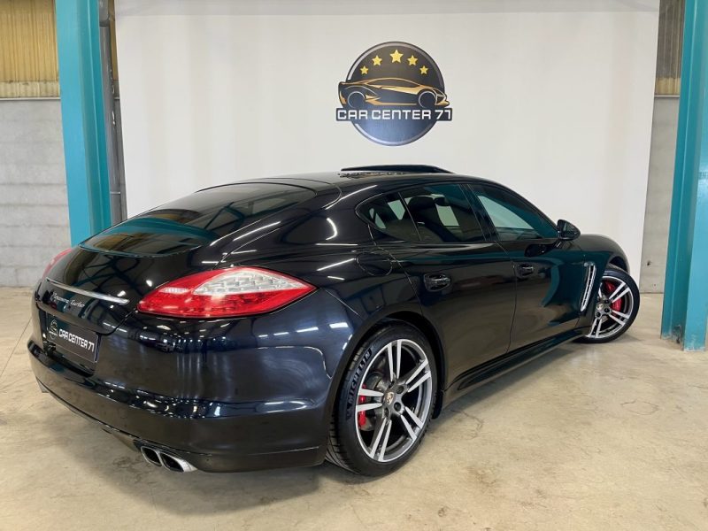 PORSCHE PANAMERA TURBO 2011