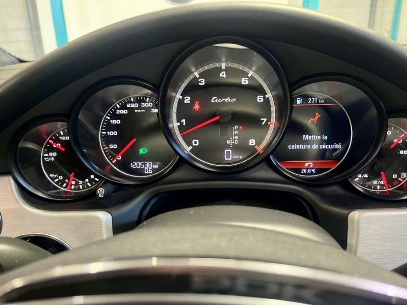 PORSCHE PANAMERA TURBO 2011