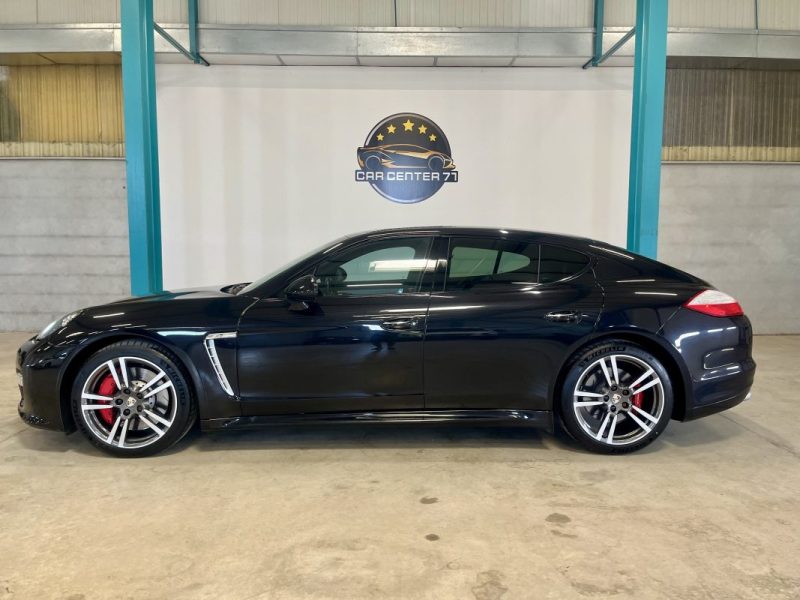 PORSCHE PANAMERA TURBO 2011