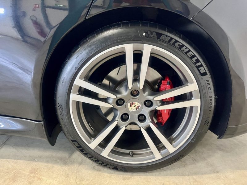 PORSCHE PANAMERA TURBO 2011