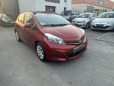 TOYOTA YARIS 2012