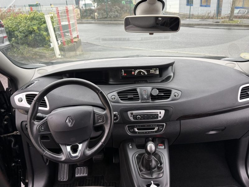 RENAULT  SCENIC 2013