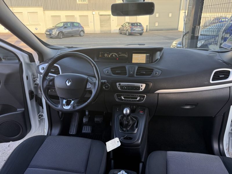 RENAULT  SCENIC 2013