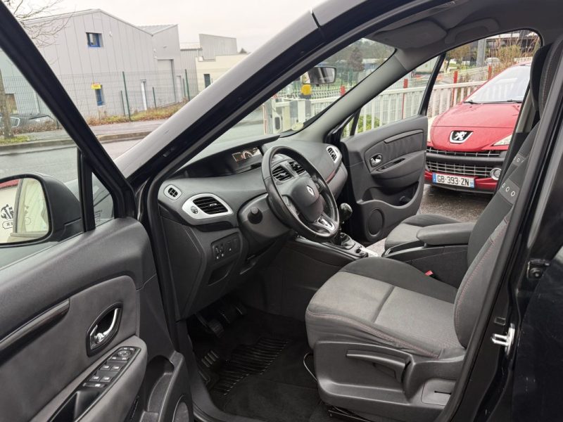 RENAULT  SCENIC 2013