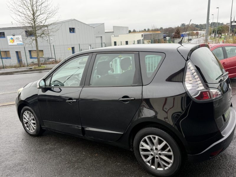 RENAULT  SCENIC 2013
