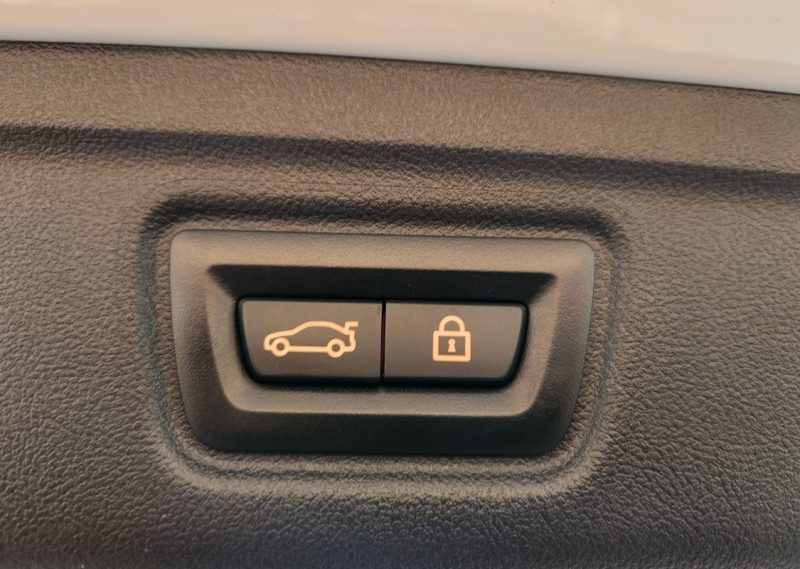 BMW SERIE 3  2021 TOURING 330d 286Ch BVA8 G21 M Sport*CARPLAY+CAM 360°+TETE HAUTE*