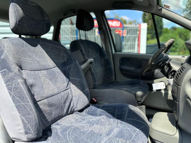 RENAULT MEGANE SCENIC 2001