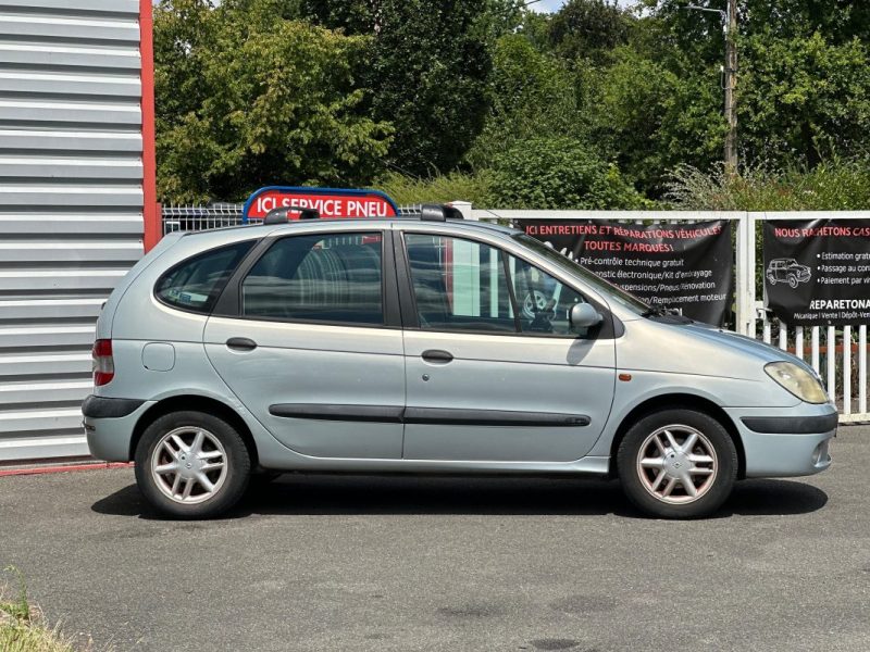 RENAULT MEGANE SCENIC 2001