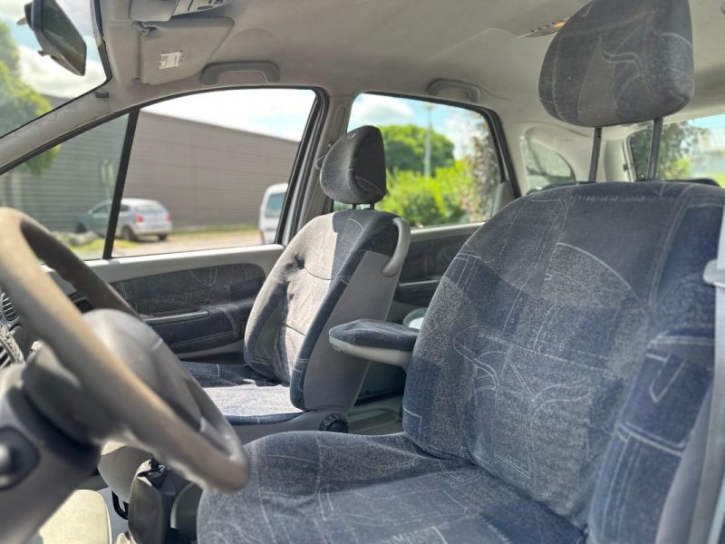 RENAULT MEGANE SCENIC 2001