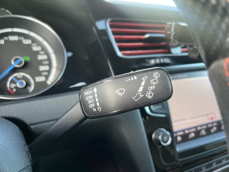 VOLKSWAGEN GOLF 7 2014