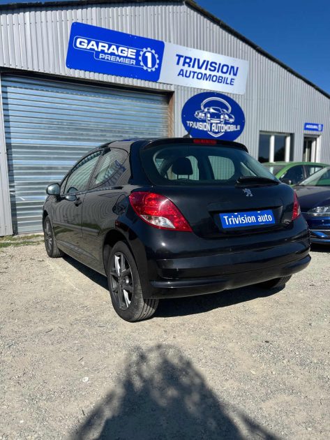 PEUGEOT 207 2010