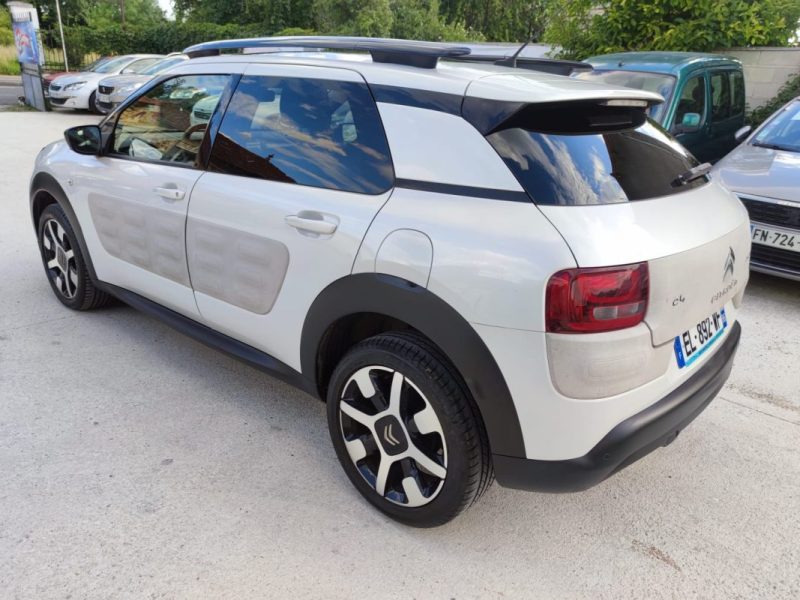 CITROEN C4 CACTUS Shine BlueHDi 100