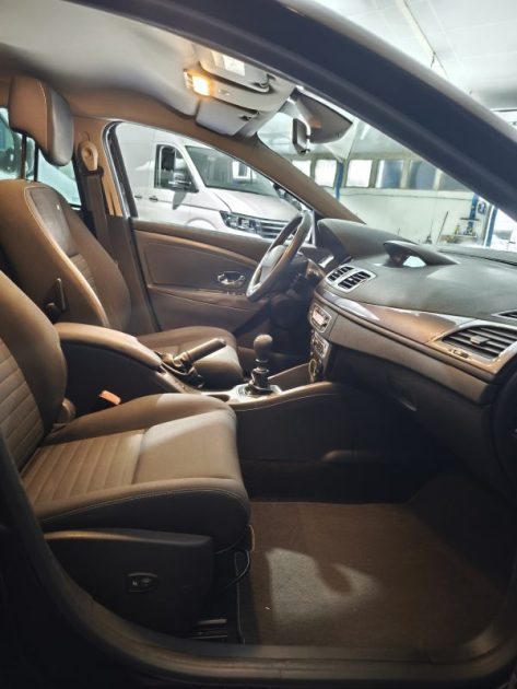 RENAULT MEGANE ESTATE  1.2 TCE 115 Cv LIMITED, 105000 KMS