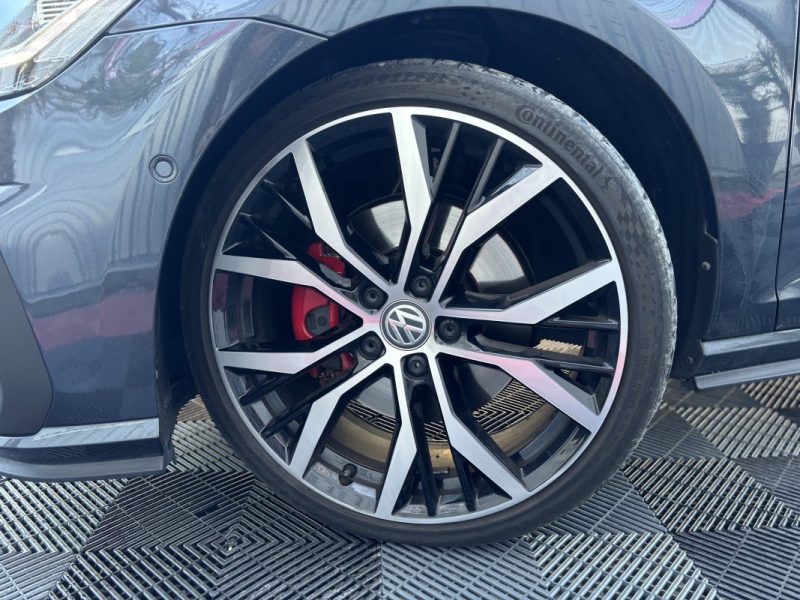 VOLKSWAGEN GOLF 2017