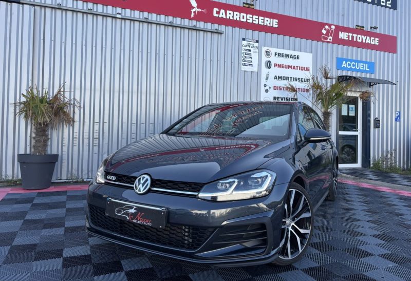 VOLKSWAGEN GOLF 2017