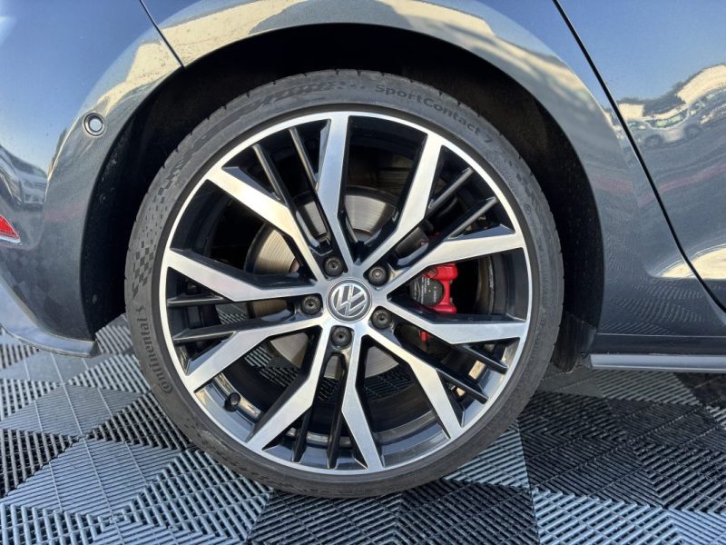 VOLKSWAGEN GOLF 2017