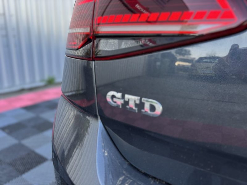 VOLKSWAGEN GOLF 2017