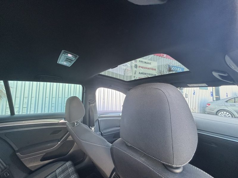 VOLKSWAGEN GOLF 2017