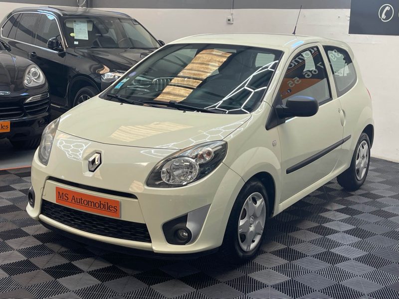 RENAULT TWINGO II 2011