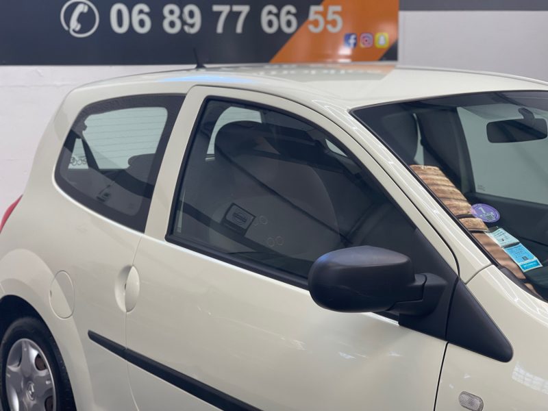 RENAULT TWINGO II 2011