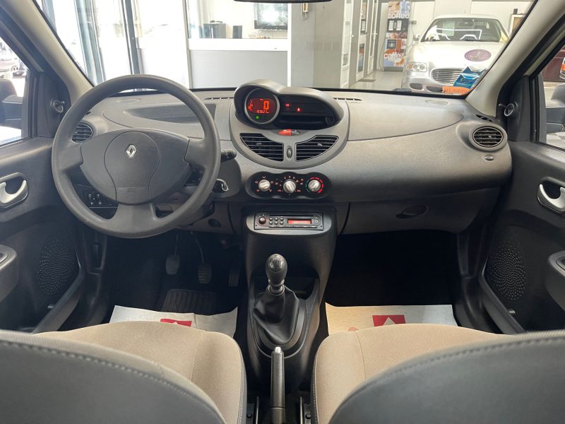 RENAULT TWINGO II 2011