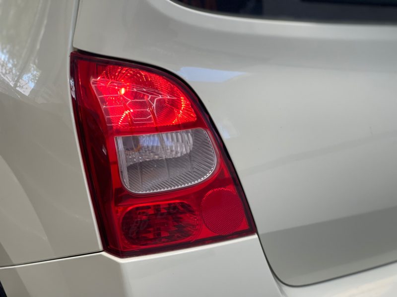 RENAULT TWINGO II 2011