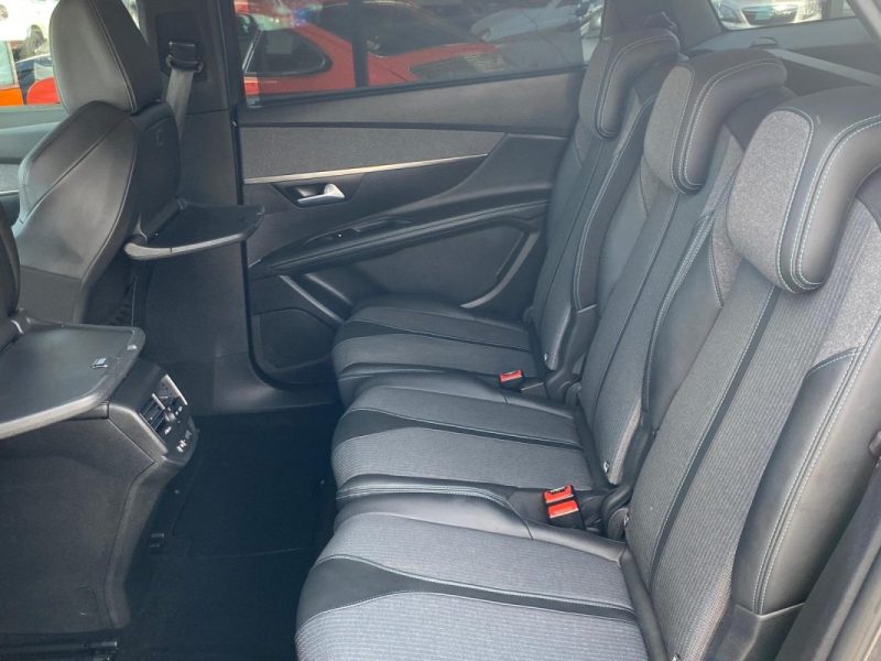 PEUGEOT 5008 1.5 BlueHDi 130ch Allure Pack 7 places 🚙 Suivi complet ✅
