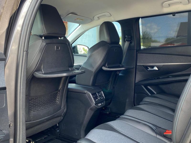PEUGEOT 5008 1.5 BlueHDi 130ch Allure Pack 7 places 🚙 Suivi complet ✅