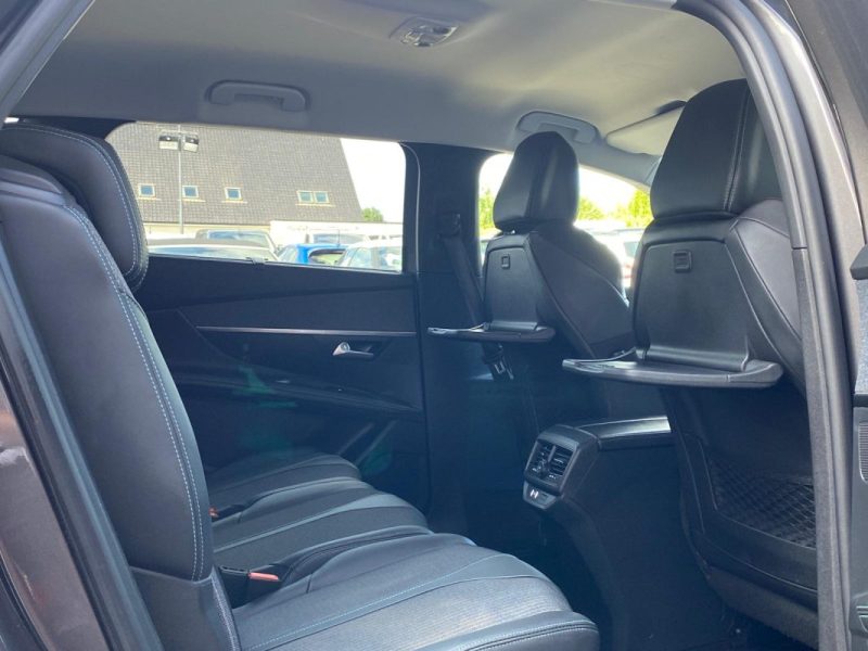 PEUGEOT 5008 1.5 BlueHDi 130ch Allure Pack 7 places 🚙 Suivi complet ✅
