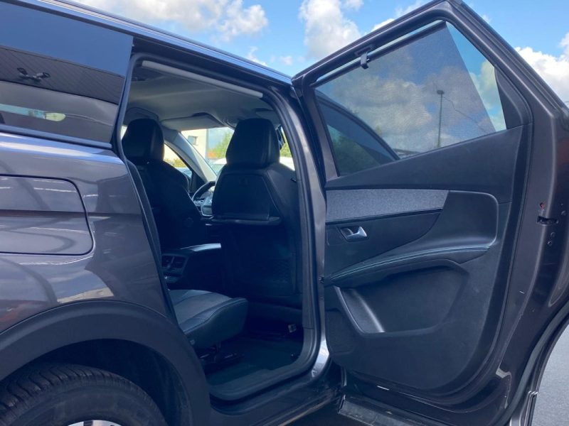 PEUGEOT 5008 1.5 BlueHDi 130ch Allure Pack 7 places 🚙 Suivi complet ✅