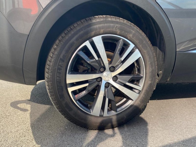 PEUGEOT 5008 1.5 BlueHDi 130ch Allure Pack 7 places 🚙 Suivi complet ✅