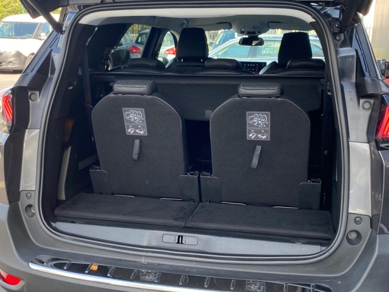 PEUGEOT 5008 1.5 BlueHDi 130ch Allure Pack 7 places 🚙 Suivi complet ✅