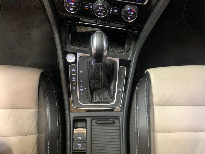 VOLKSWAGEN GOLF 2014