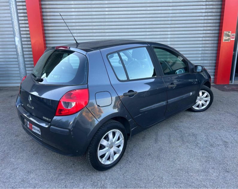 RENAULT CLIO 2006