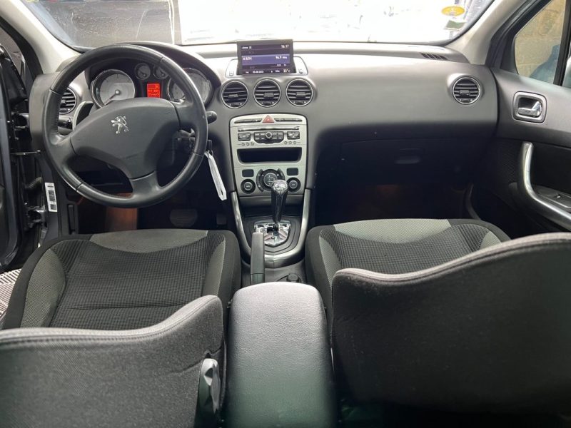 PEUGEOT 308 2011
