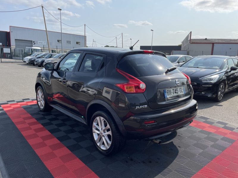 NISSAN JUKE 2011