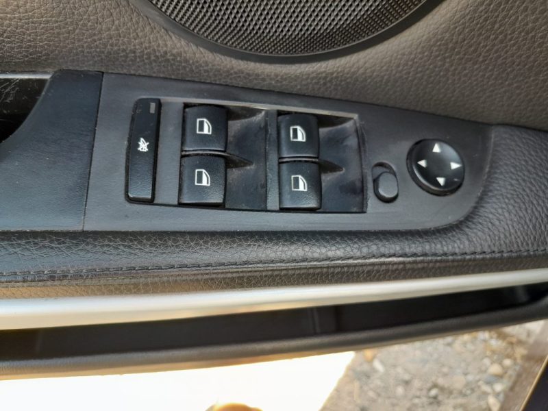 BMW SERIE 3 E90 320i 2005 2.0l 150CV PACK CONFORT 2005