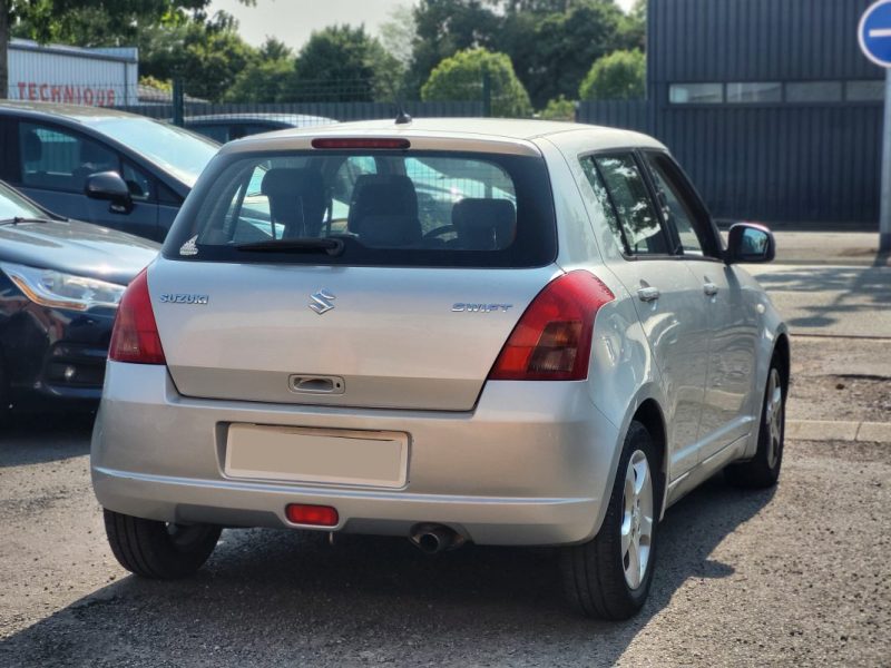 SUZUKI SWIFT 2006