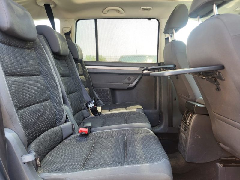 VOLKSWAGEN TOURAN 2012