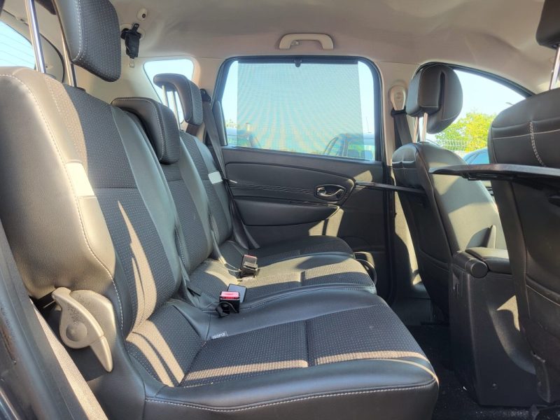 RENAULT SCENIC III 2011